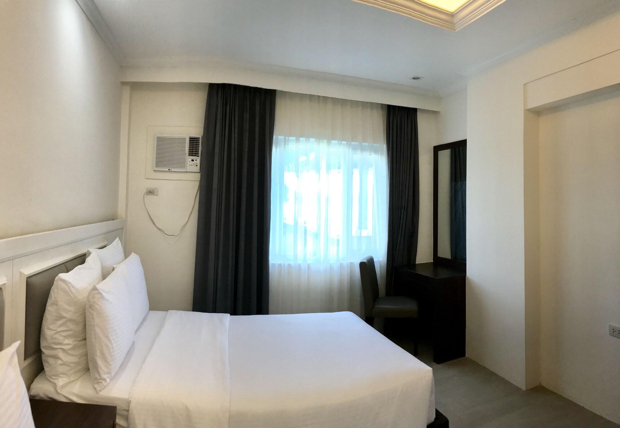 Sotogrande Iloilo Hotel Εξωτερικό φωτογραφία
