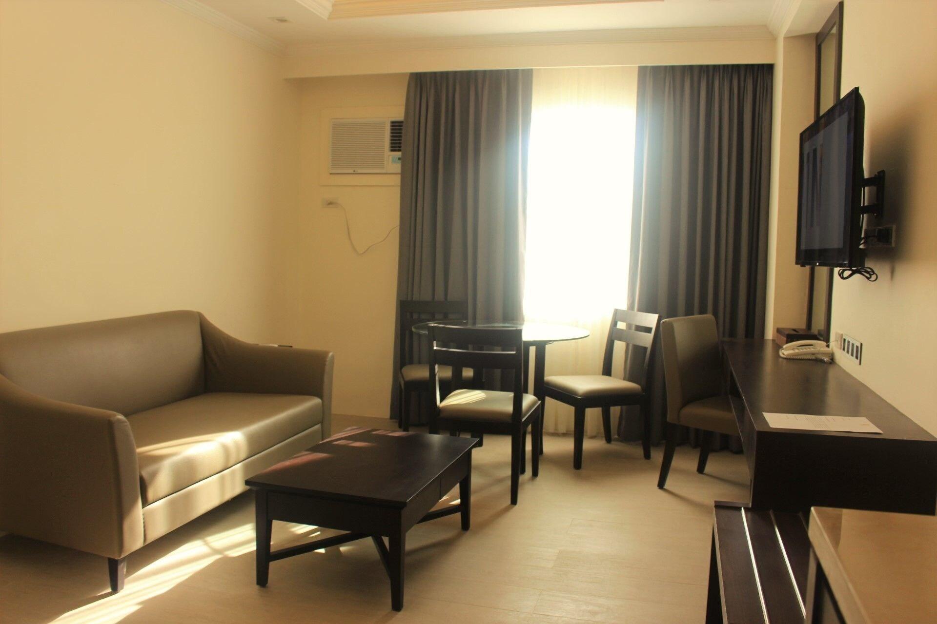 Sotogrande Iloilo Hotel Εξωτερικό φωτογραφία