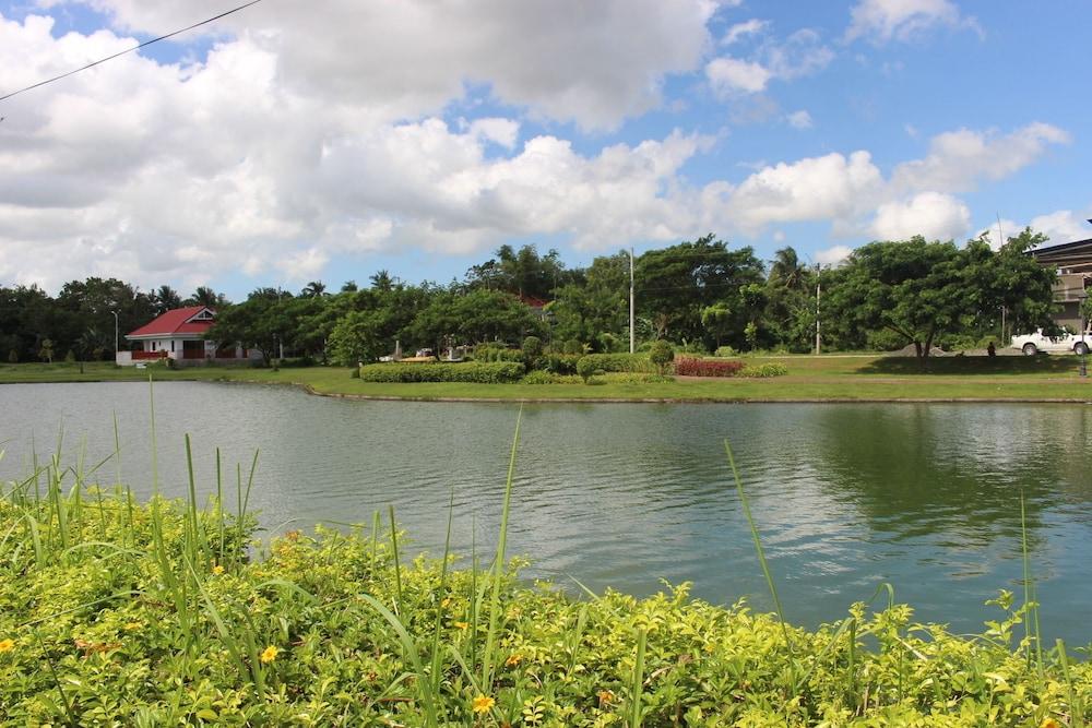 Sotogrande Iloilo Hotel Εξωτερικό φωτογραφία