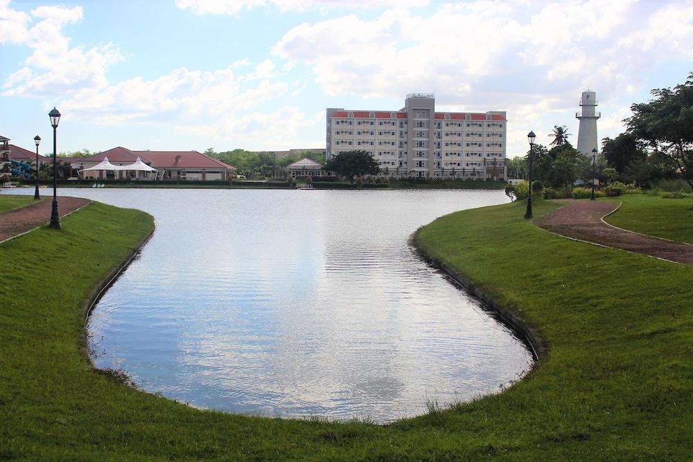 Sotogrande Iloilo Hotel Εξωτερικό φωτογραφία
