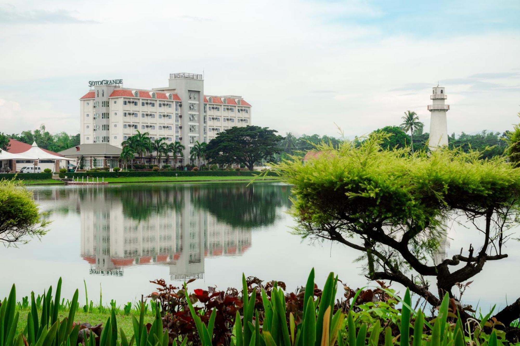 Sotogrande Iloilo Hotel Εξωτερικό φωτογραφία